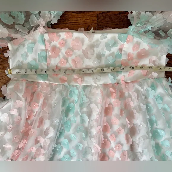 Juliana’s PEACH AND MINT FLOWER EMBELLISHED BABYDOLL DRESS WITH POCKETS. Small - Picture 6 of 9